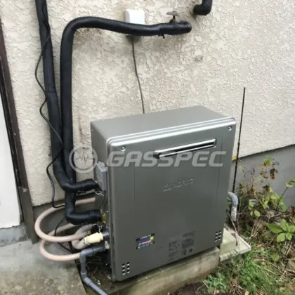 施工後の給湯器（ノーリツ GT-C2062SARX-2 BL）