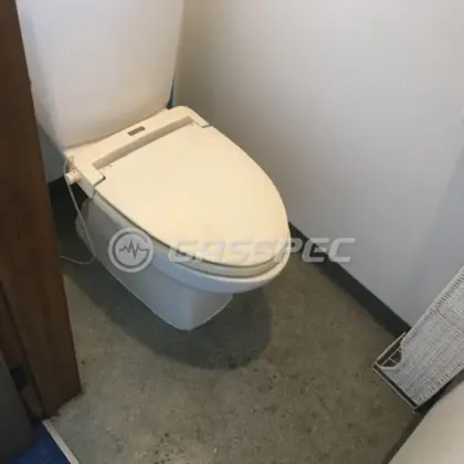 施工前の便座（TCF105）