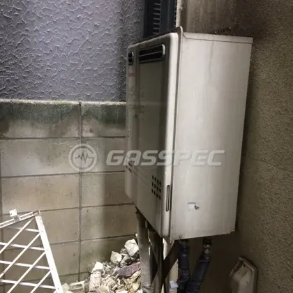 施工前の給湯器（GT-2412SAWX）