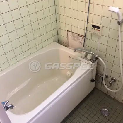 施工前の給湯器（GTS-163A）