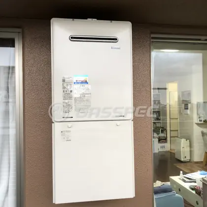 施工後の給湯器（リンナイ RUF-A2405SAW(B)）
