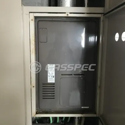 施工前の暖房熱源機（RUFH-V2400AU2-3）