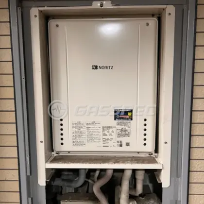 施工後の給湯器（ノーリツ GT-2460SAWX-H-2 BL）