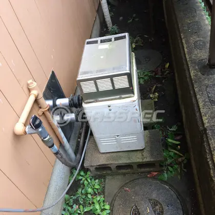 施工前の給湯器（GSY-132D）