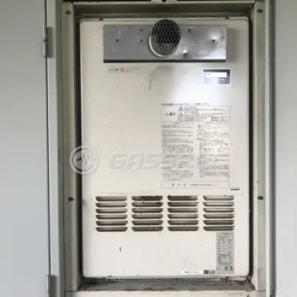 施工前の給湯器（AT-245RA-AQ-C）
