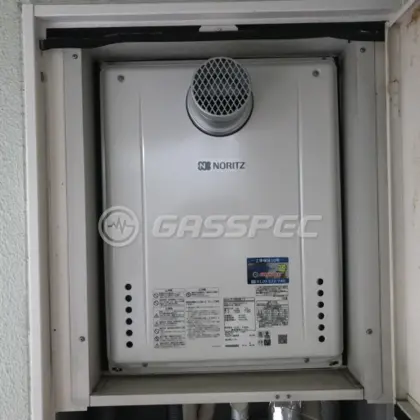 施工後の給湯器（ノーリツ GT-2460SAWX-T-2 BL）