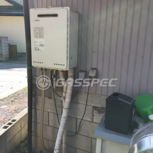 交換前の給湯器（ノーリツ GT-2028SAWX）