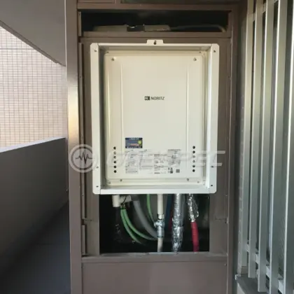 施工後の給湯器（ノーリツ GT-2460SAWX-H-2 BL）