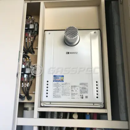 施工後の給湯器（ノーリツ GT-2460SAWX-T-2 BL）