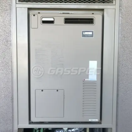 施工前の暖房熱源機（AT-4200ARSSW3Q）