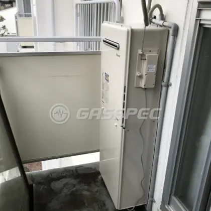 施工後の給湯器（リンナイ RUF-A2005SAW(B)）