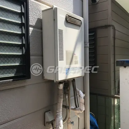 施工前の給湯器（RGE-16CV1-S）