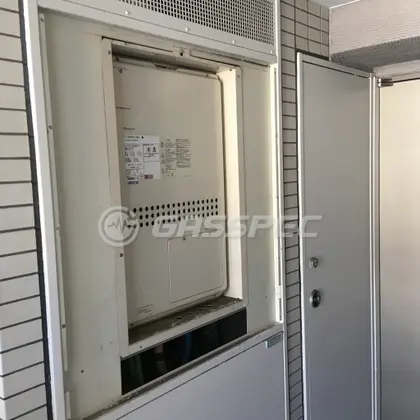 施工前の暖房熱源機（GTH-2413AWXH-H）
