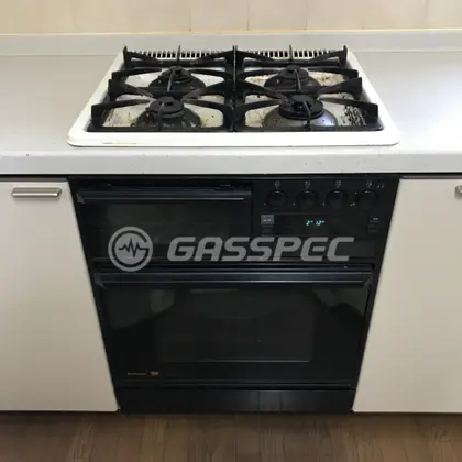 施工前のビルトインガスコンロ（NE-BB550）