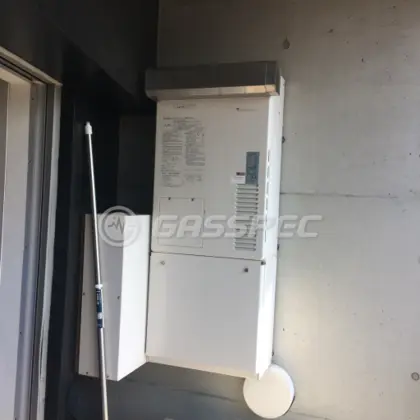 施工前の暖房熱源機（AT4203ARS2SW3QU）