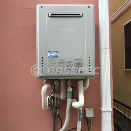 施工後の給湯器（ノーリツ GT-C2462AWX-2 BL）