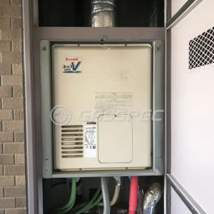 施工前の暖房熱源機（RUFH-VD2400AU2-3）