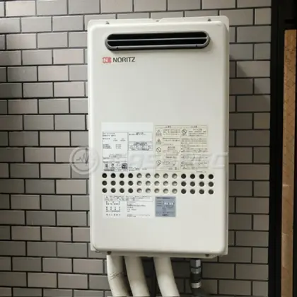 施工前の給湯器（GQ-2027AWX）