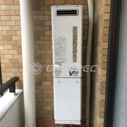 施工前の給湯器（RUF-VS2000SAW-1）