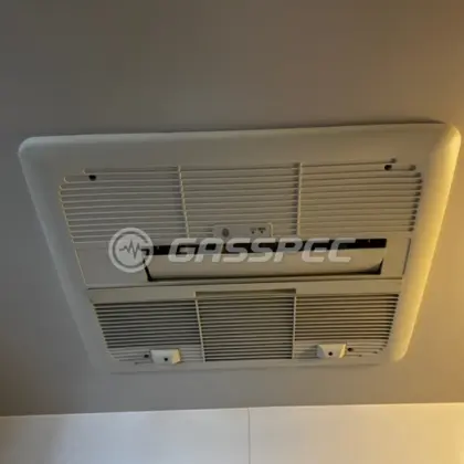 施工前の浴室乾燥機（FD2810J3M）