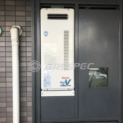 施工前の給湯器（RUF-VS1615SAW）