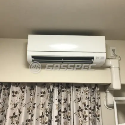 施工後のエアコン（三菱 MSZ-GV2222W）