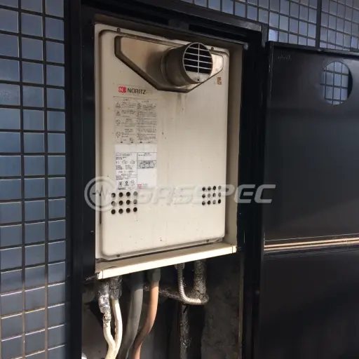 交換前の給湯器（ノーリツ GT-1622SAWX-T）