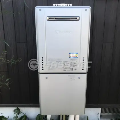 施工後の給湯器（ノーリツ GT-C2462SAWX-2 BL）
