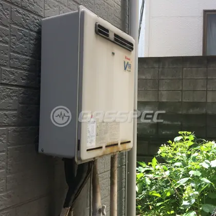 施工前の給湯器（RUF-V1610SAW）