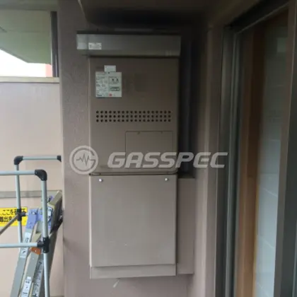 施工前の暖房熱源機（GTH-2413AWXH）