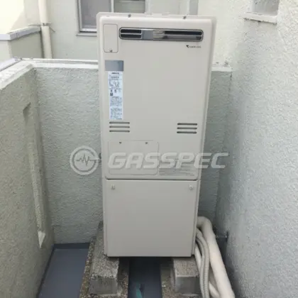 施工前の給湯器（RUFH-V1613SAW(B)）
