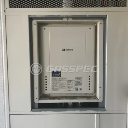 施工後の給湯器（ノーリツ GT-2460SAWX-H-2 BL）
