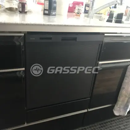施工後のビルトイン食洗機（リンナイ RSW-405A-B）