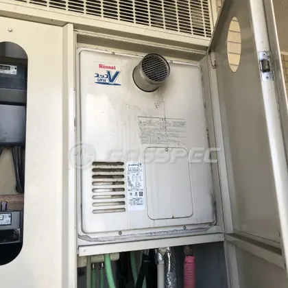 施工前の暖房熱源機（RUFH-VD2400AT2-3）