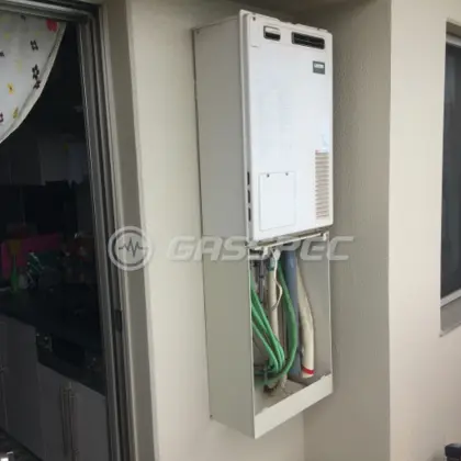 施工前の暖房熱源機（AT4200ARSAW3Q）