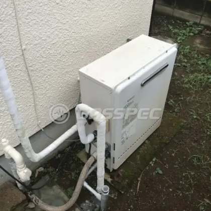 施工前の給湯器（GRQ-C2031SAX）