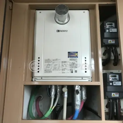 施工後の給湯器（ノーリツ GT-2460SAWX-T-2 BL）