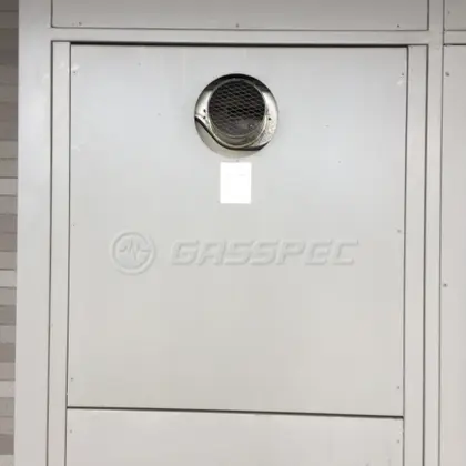 施工前の給湯器（RUF-V2400SAT）
