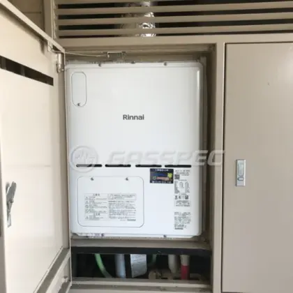 施工後の暖房熱源機（リンナイ RVD-A2400AU2-3(B)）