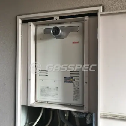 施工後の暖房熱源機（リンナイ RUFH-A1610SAT2-3）