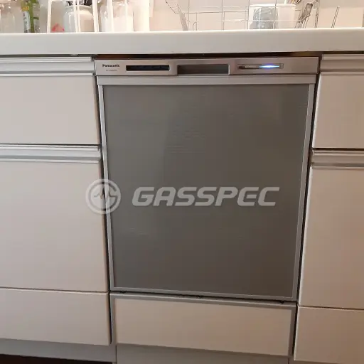 交換後のビルトイン食洗機（パナソニック NP-45MD9S）