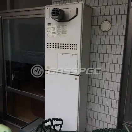 施工前の暖房熱源機（GTH-2413AWXH-T）