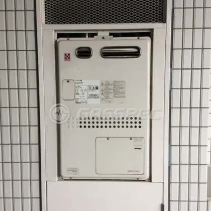 施工前の暖房熱源機（YGV2458R3H）