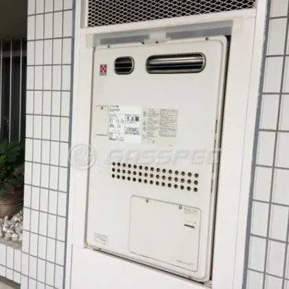 施工前の暖房熱源機（YGV2458R3H）