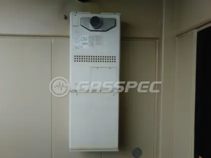施工前の暖房熱源機（GTH-2433AWXH-T）