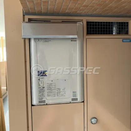 施工後の暖房熱源機（リンナイ RUFH-TE2405AA2-3）