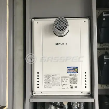 施工後の給湯器（ノーリツ GT-2460SAWX-T-2 BL）