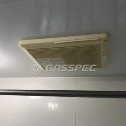施工前の浴室乾燥機（UFD-14A）