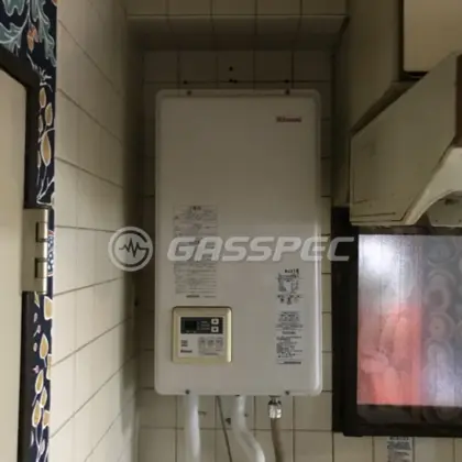施工前の給湯器（RUX-V1615SFFBA-E）