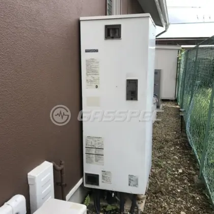 施工前のエコキュート（SRT-HPT372CF）